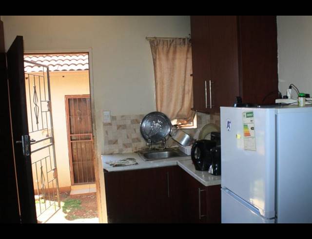 2 BEDROOM COMPLEX FOR SALE IN CLAYVILLE